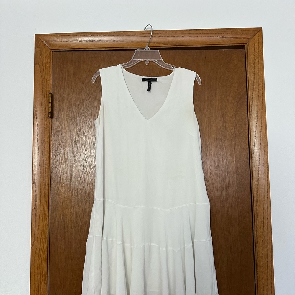 BCBGMaxAzria White V-Neck Midi Dress